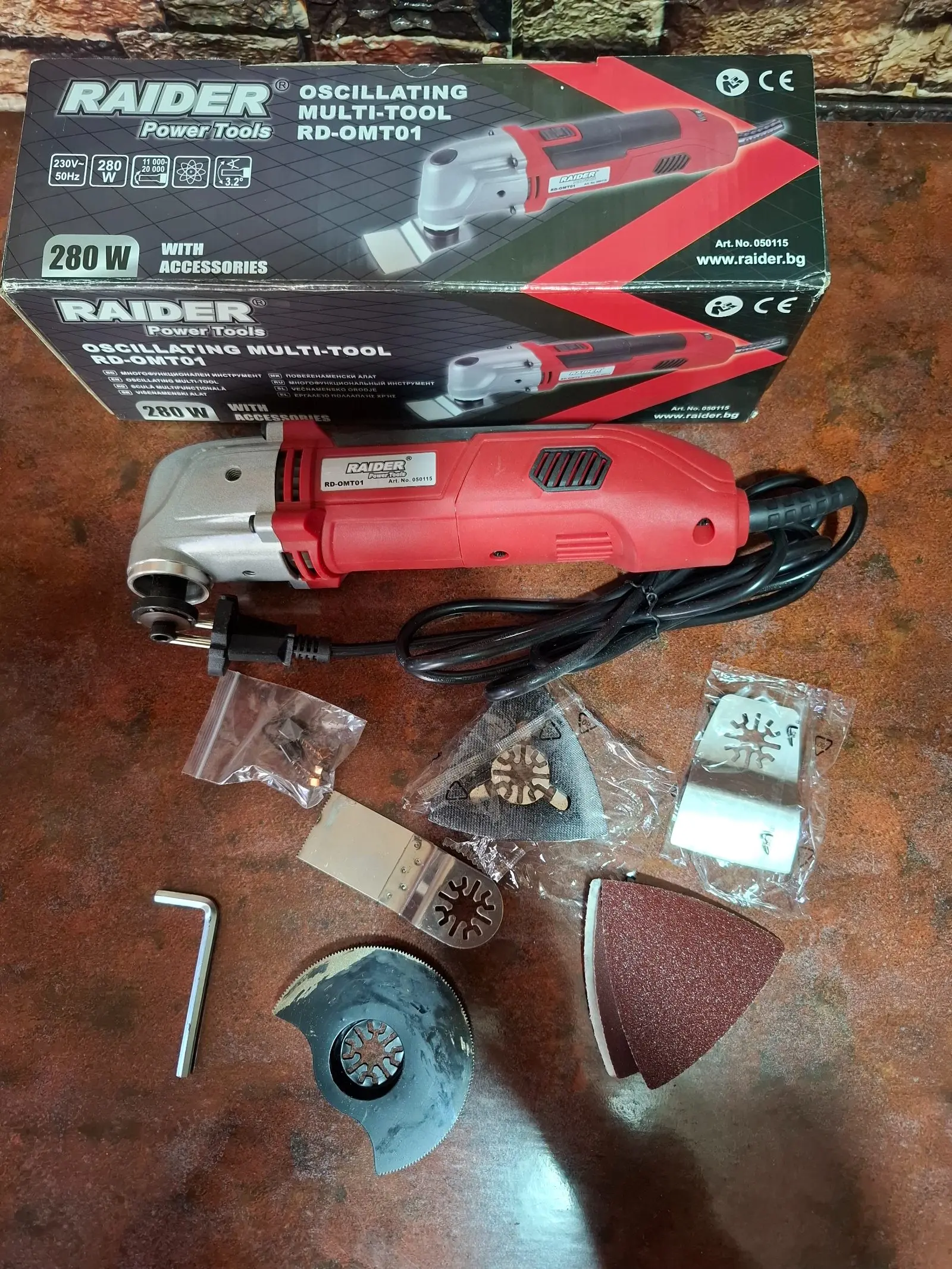 Scula multi-functionala, marca RAIDER