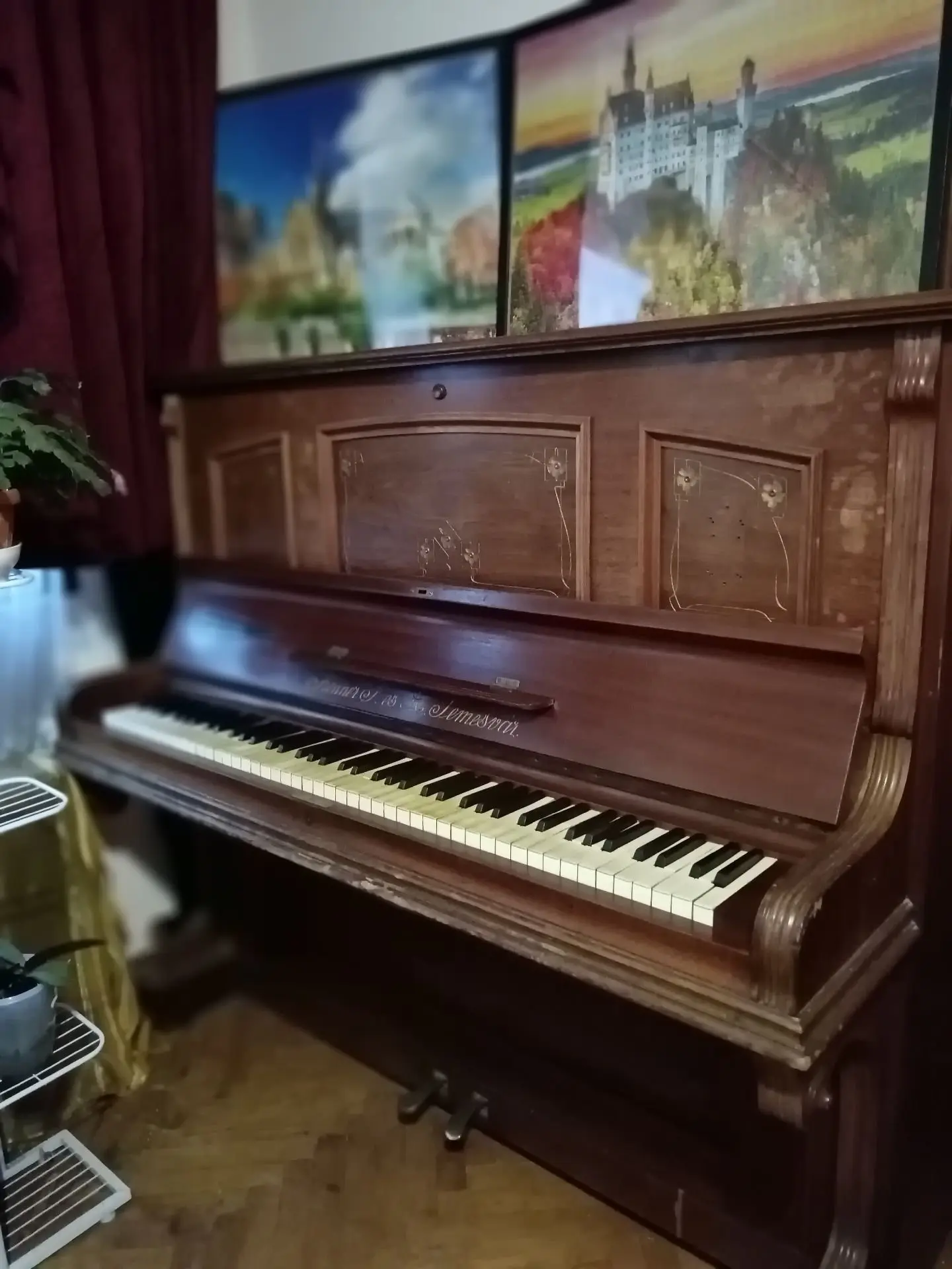 Imagine pentru Vând pianină de colecție excelentă în stare de functionare