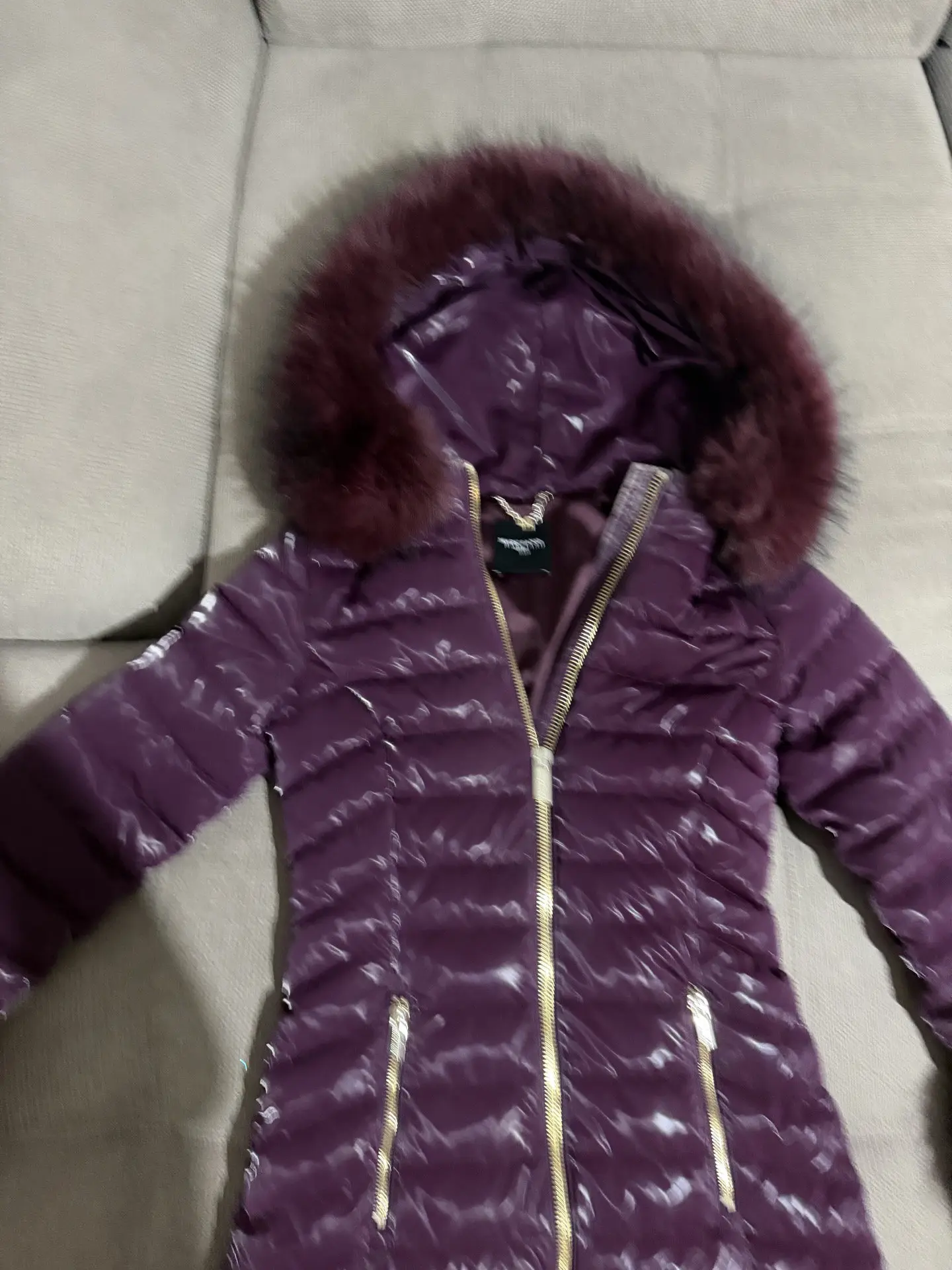 Haină de iarnă Guess originală